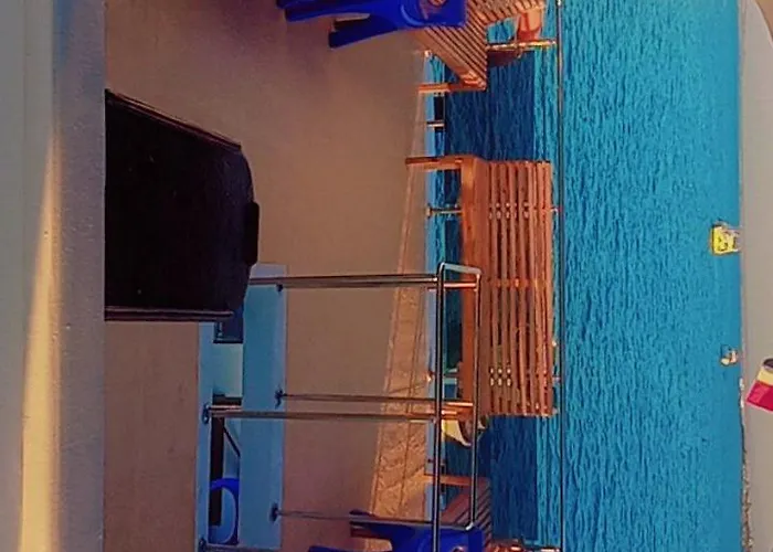 Yosr Botel Hurghada