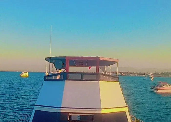 Yosr * Hurghada